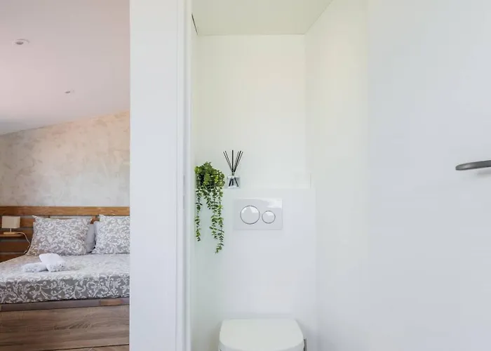 Lejlighed 12, Boulevard Jean Jaures - *