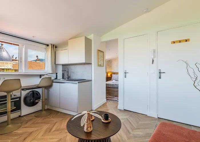 12, Boulevard Jean Jaures - * نيس